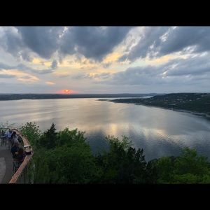 Meet your Posher, Joy